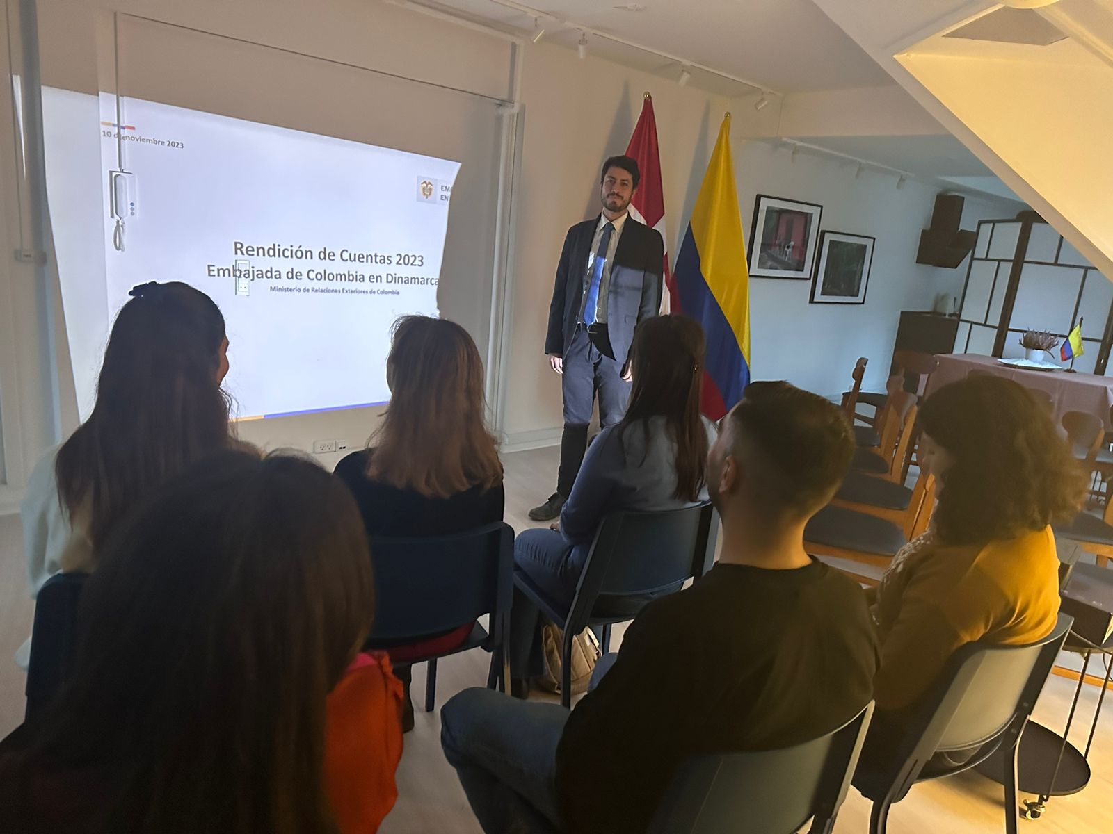 Embajada de Colombia en Dinamarca realizó su jornada de Rendición de Cuentas (2022-2023) y celebró el Día del Migrante Colombiano con la comunidad en Copenhague